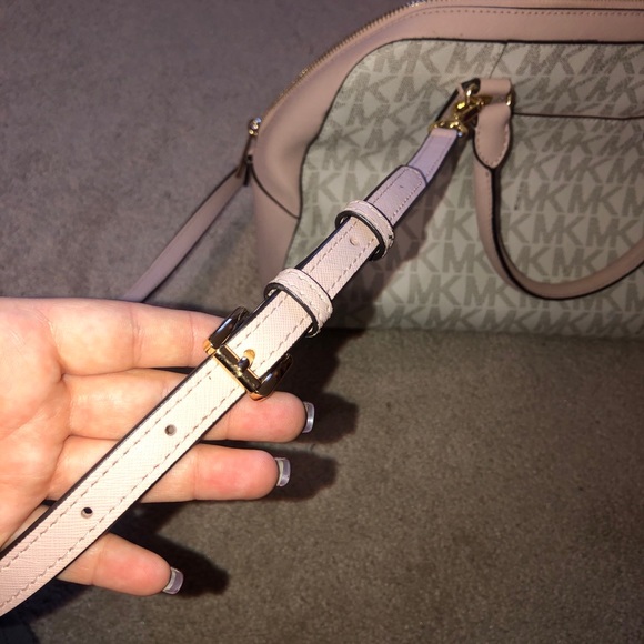 Brand new Michael Kors Purse and Wallet - Picture 7 of 11